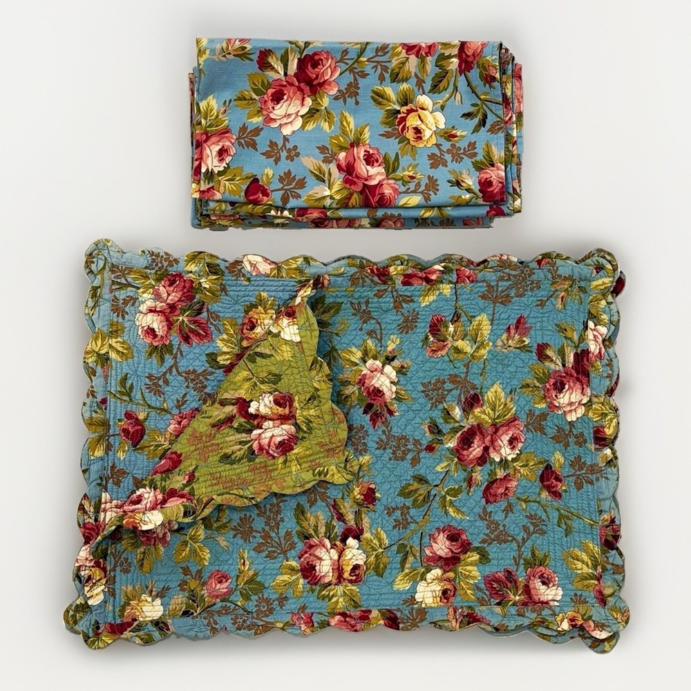 Vintage Placemats 4 Napkins 10 Floral Quilted Scallop Edge Cottage Grandmacore